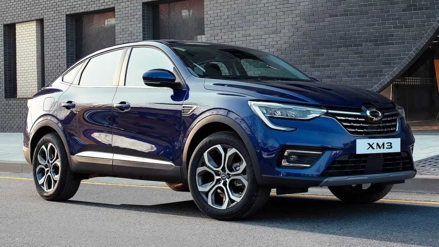 В Россию начали завозить редкий кроссовер Samsung XM3 — двойника Renault Arkana
