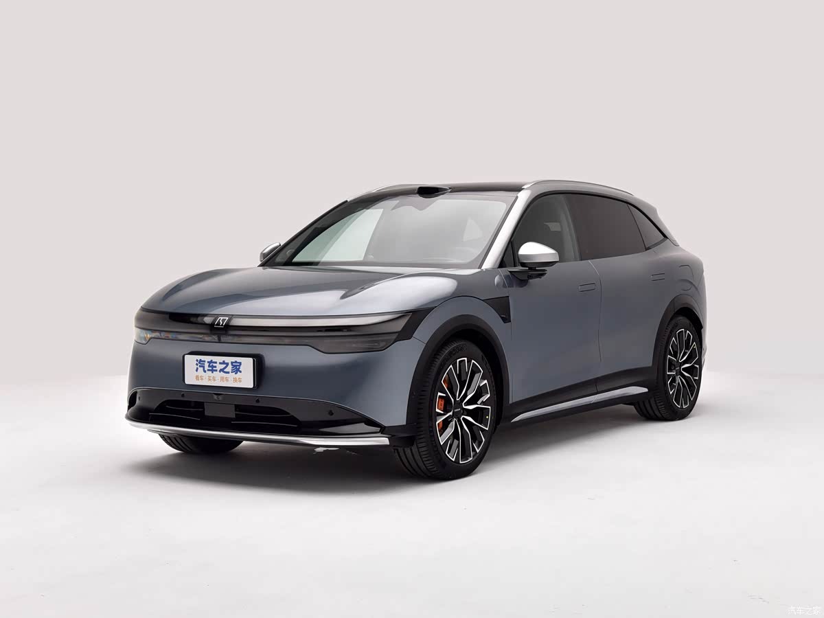 Zeekr 7X и 001: новые электрокары с запасом хода до 810 км и чипом Thor-U освобождены от налогов