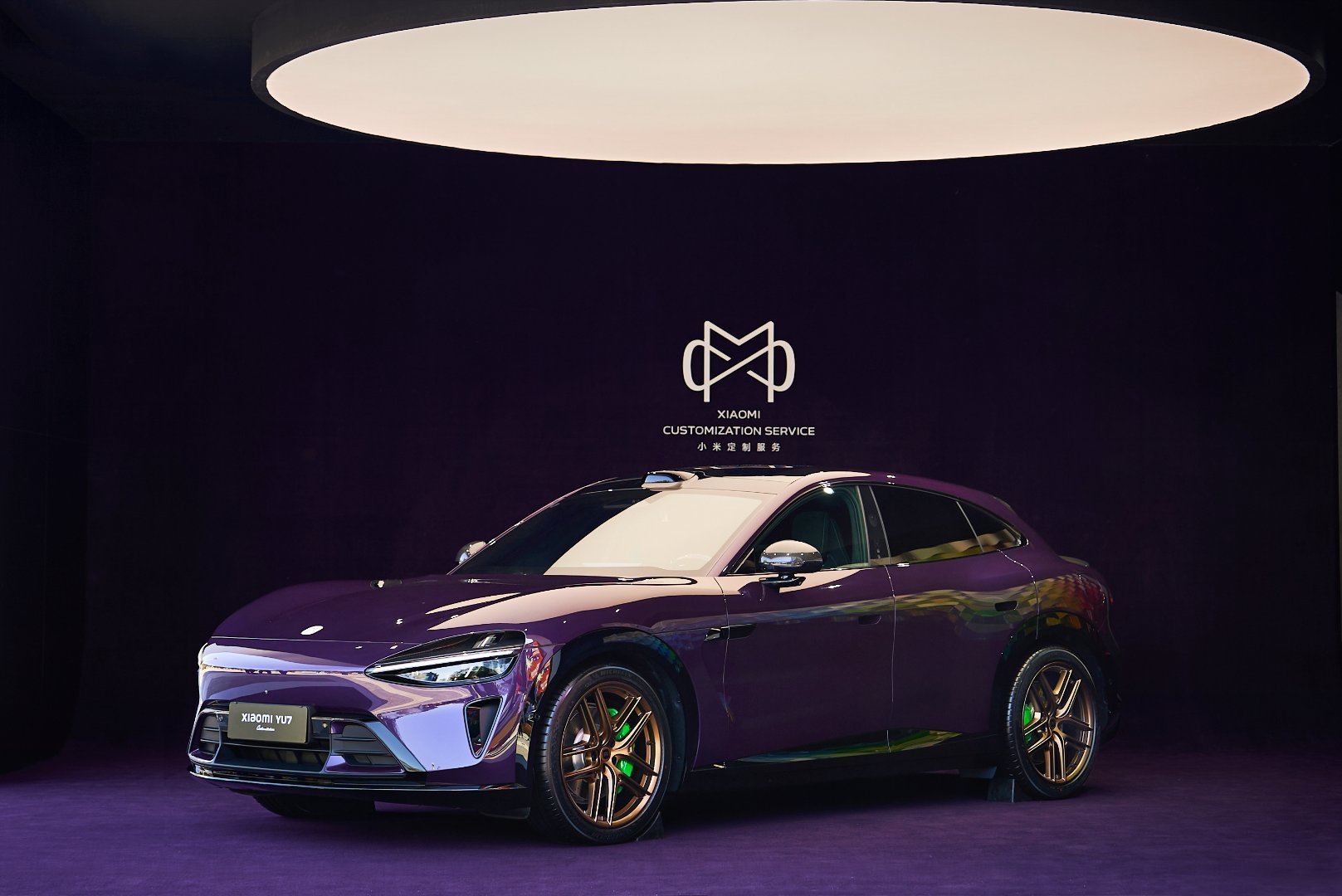 Xiaomi YU7 Max показан в фирменном оттенке «Аметист»: автомобиль можно увидеть вживую до 3 октября