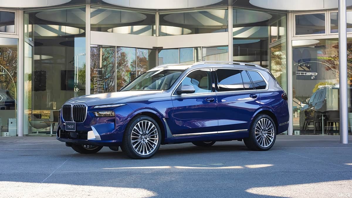 BMW X7 Nishiki Lounge: японское искусство и звездный интерьер в уникальном шоу-каре для Токио-2025