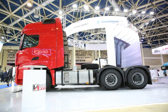 Китайские грузовики теряют рынок из-за отзыва ОТТС: КАМАЗ и МАЗ на коне, а цены и конкуренция — под угрозой