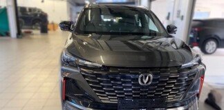 Changan Uni-S получил топовую версию Tech Plus с черным потолком и телематикой — цена выросла на 35 тысяч