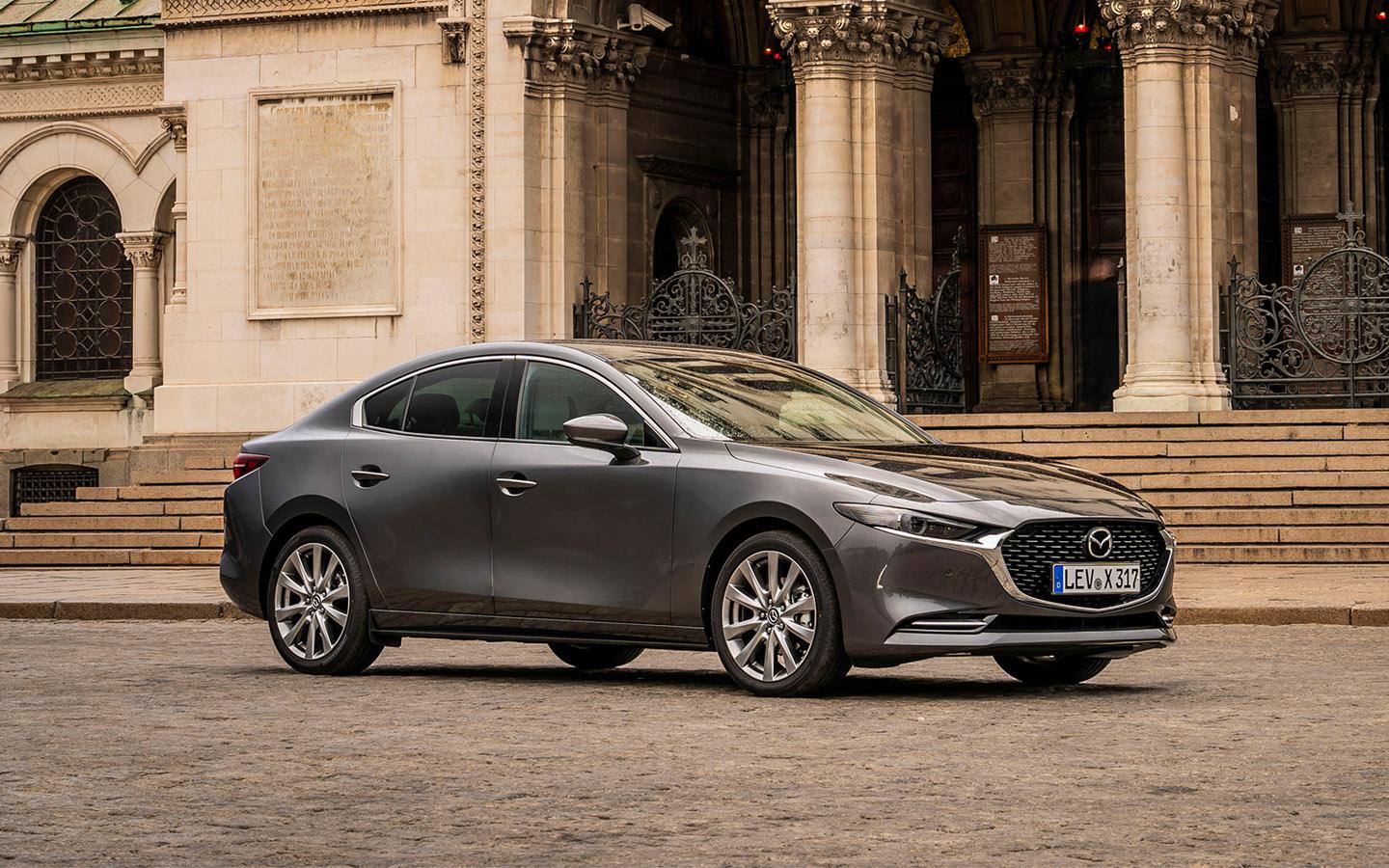 События дня: повышение утильсбора, изменения в замене водительских прав, почему нельзя сразу запускать мотор после включения зажигания