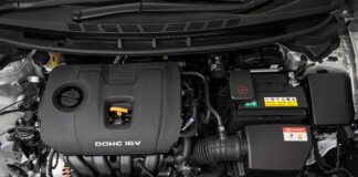 Водителям напомнили, почему в автомобиле постоянно садится аккумулятор