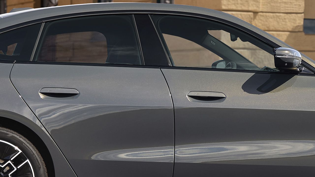 Электрические дверные ручки в авто: мода из Китая, которая опасна смертельной ловушкой и дорогим ремонтом