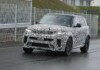 Новый Range Rover Sport SV засветился на «шпионских» фото: центральный выхлоп и свежий дизайн ждут дебюта в 2026