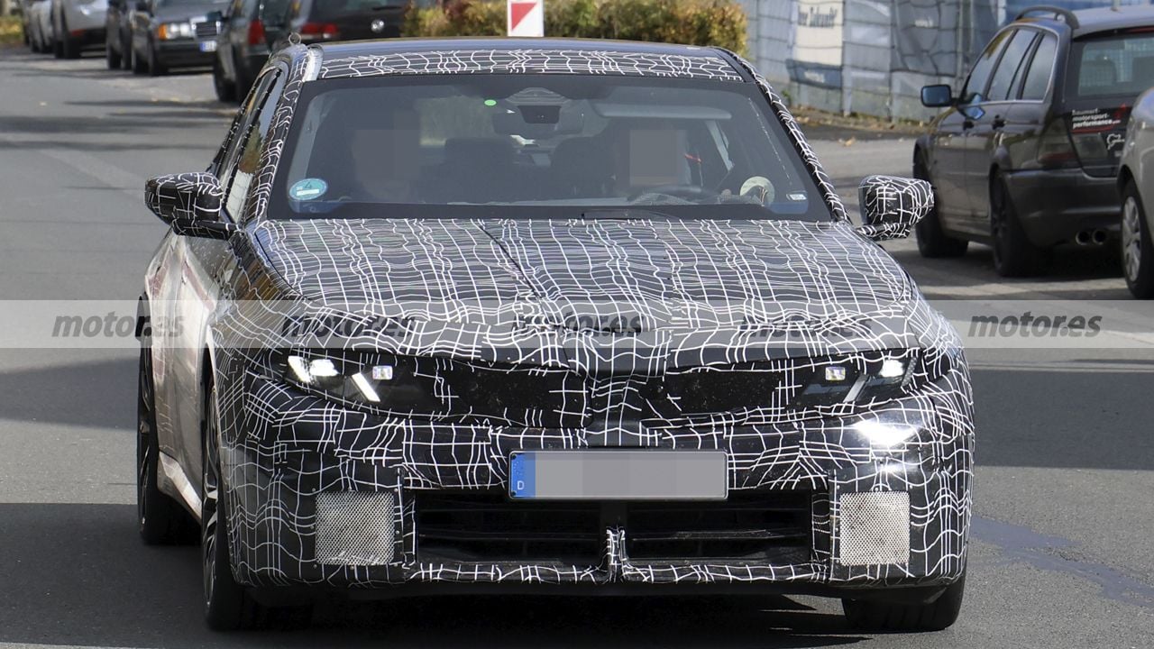 Новая BMW 3 серии раскрыла агрессию и технологии: первые фото революционного M350 xDrive