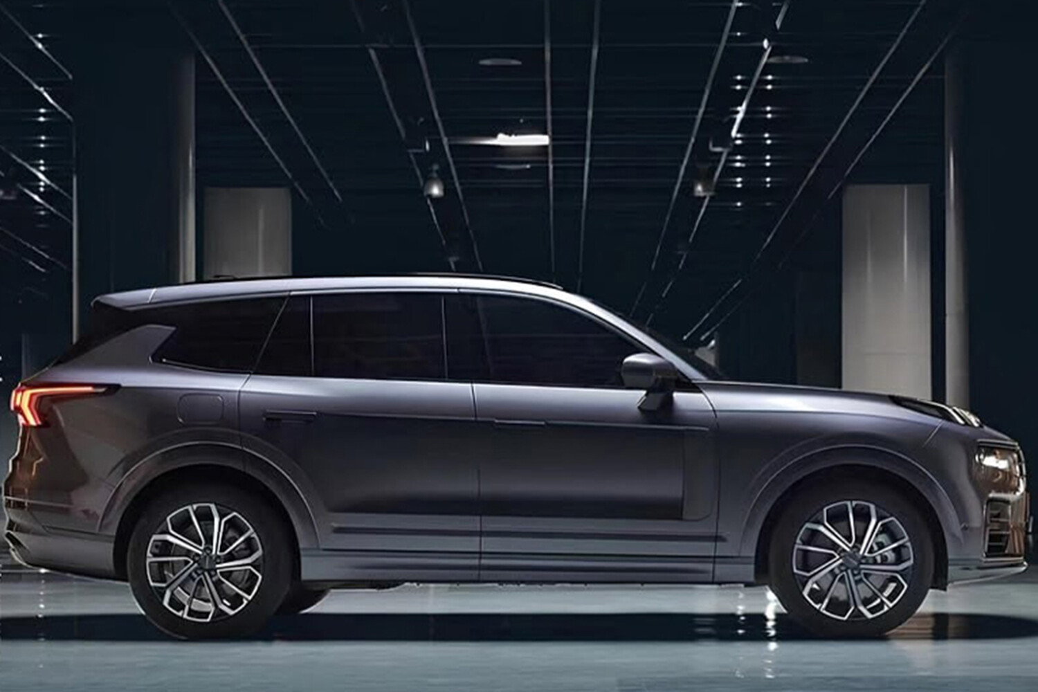 В России стартовали продажи крупного 7-местного кроссовера Nordcross 001 — аналога Lynk&Co 09 за 6,3 млн рублей