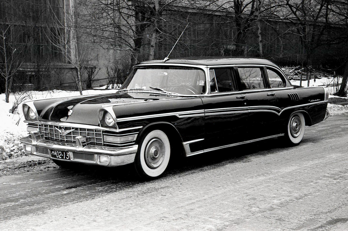 Почему правительственный ЗиЛ-111 стал одним из самых неудачных советских авто