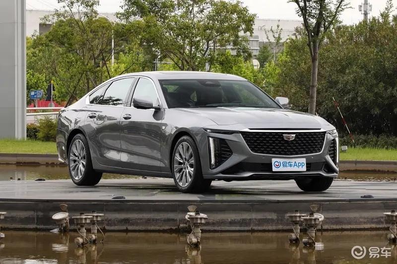 Cadillac CT6 нового поколения дебютирует 22 октября: магнитная подвеска, изогнутый 34-дюймовый экран и мотор 2.0 Turbo