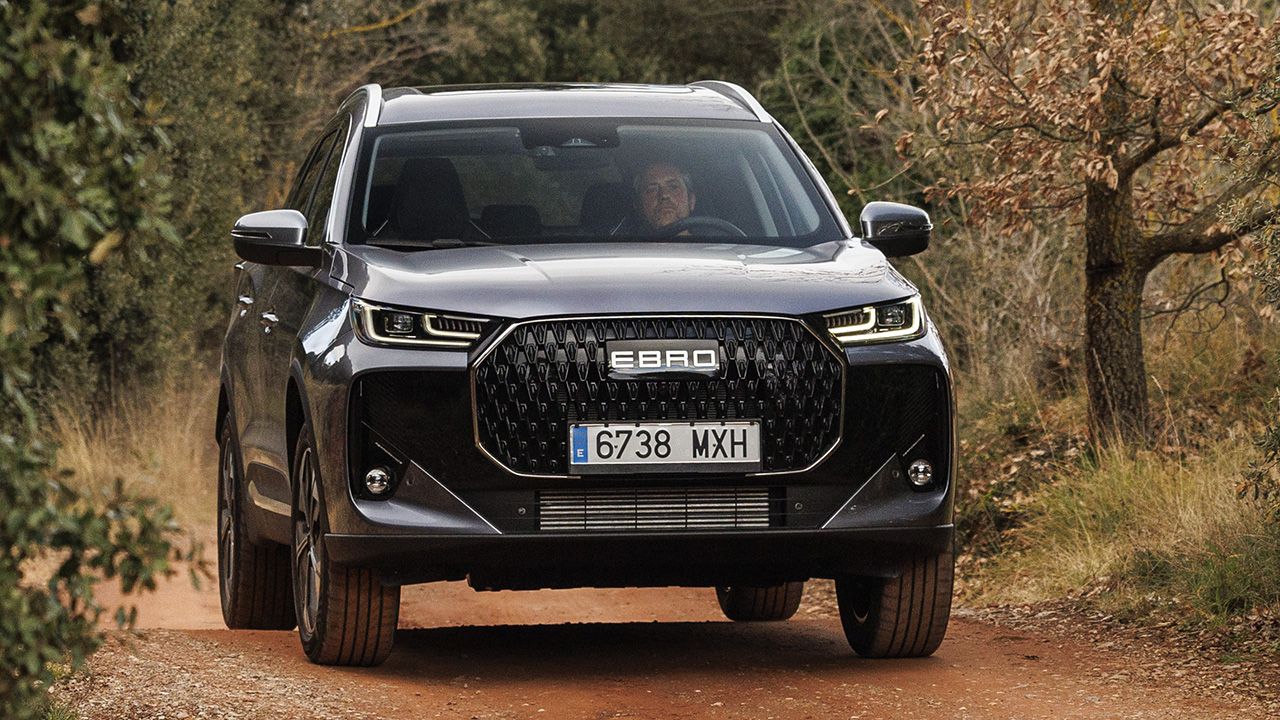 EBRO S700: компактный кроссовер с роскошью и скидкой 5000 евро стал хитом Испании