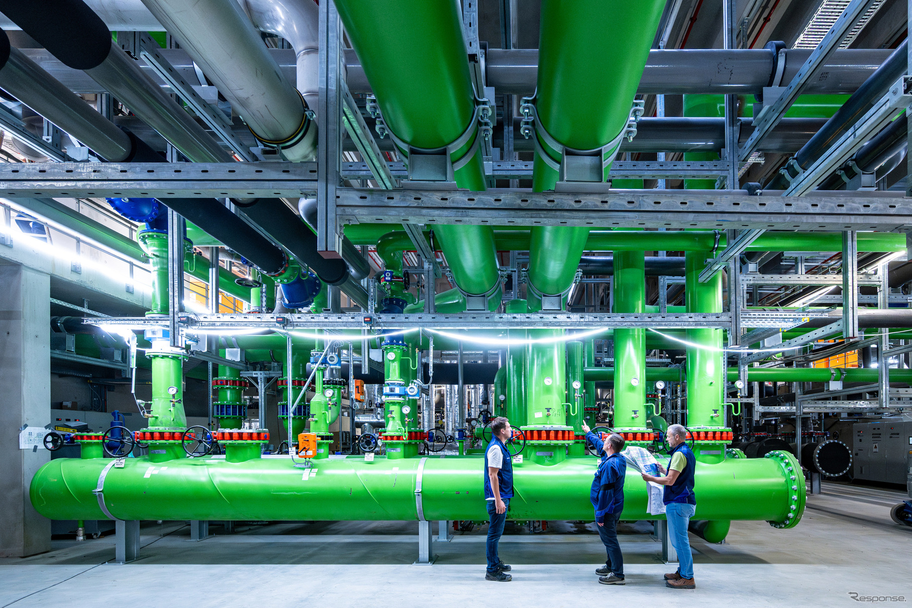 BMW запустила «сердце» нового аккумуляторного завода в Иллебахе: круглосуточная охрана и энергоцентр уже в работе