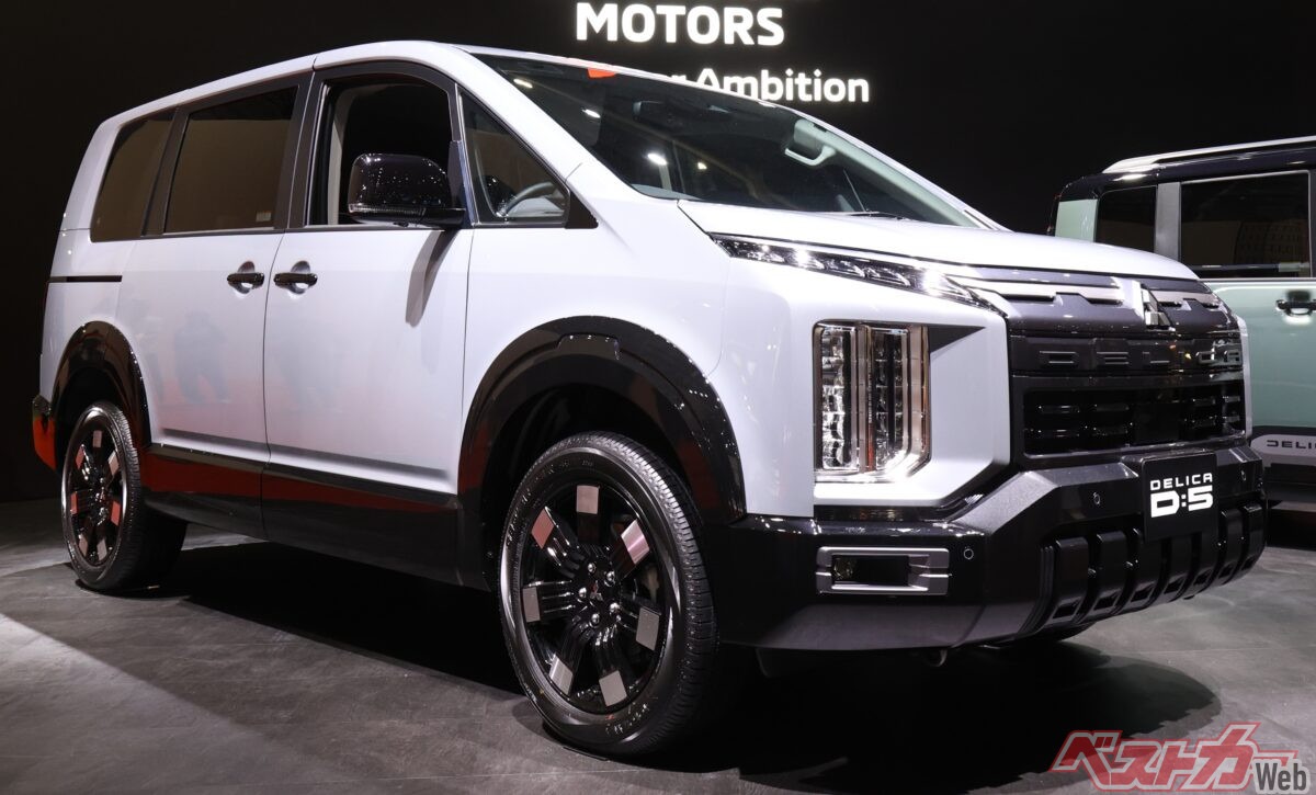 Mitsubishi Delica D:5 2026 удивил дизайном, системой S-AWC и цифровой панелью – дебют долгожителя на Japan Mobility Show