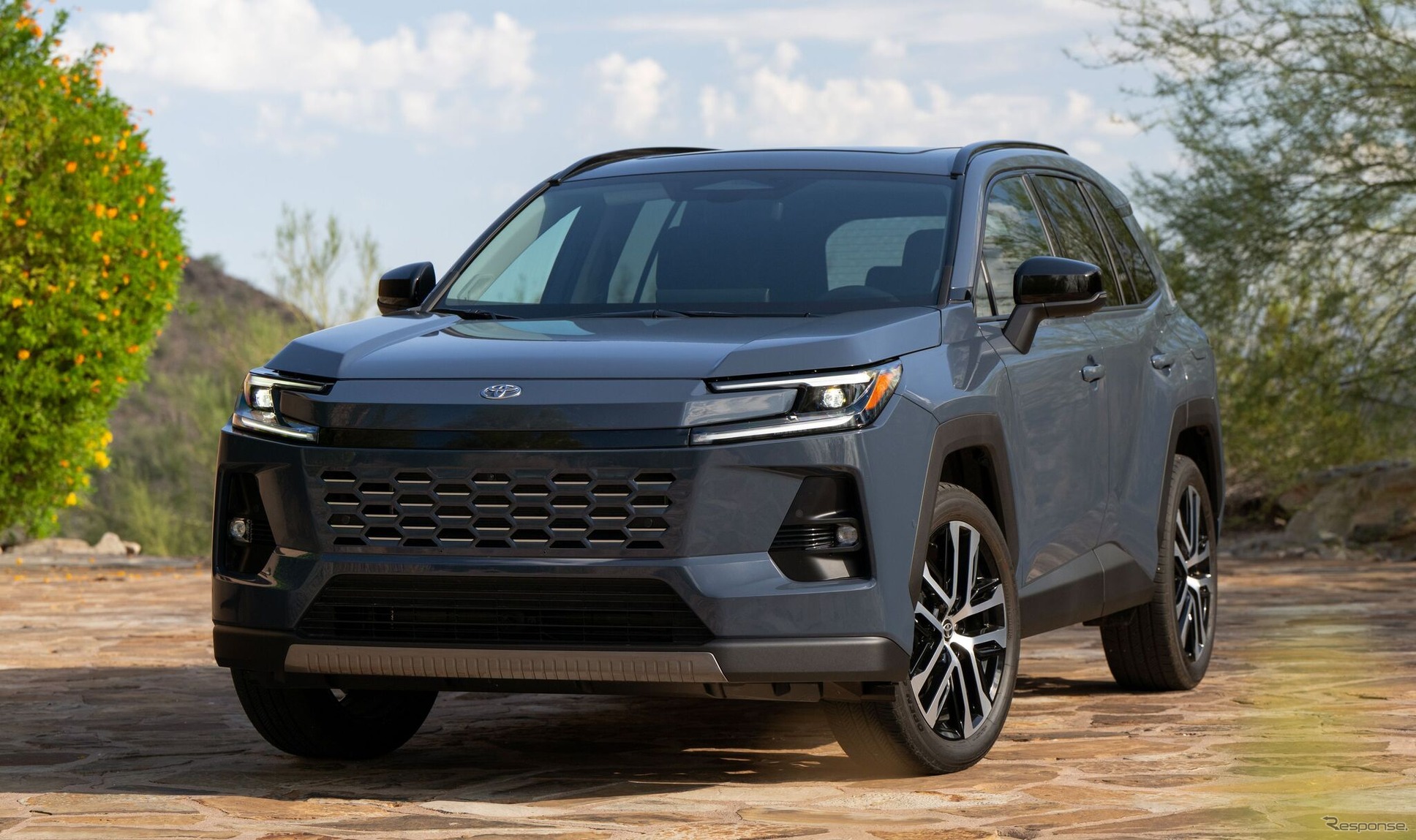 События дня: премьера гибридного Toyota RAV4 в США, отмена утильсбора для отдельной категории граждан, почему зимой авто надо заправлять до полного бака