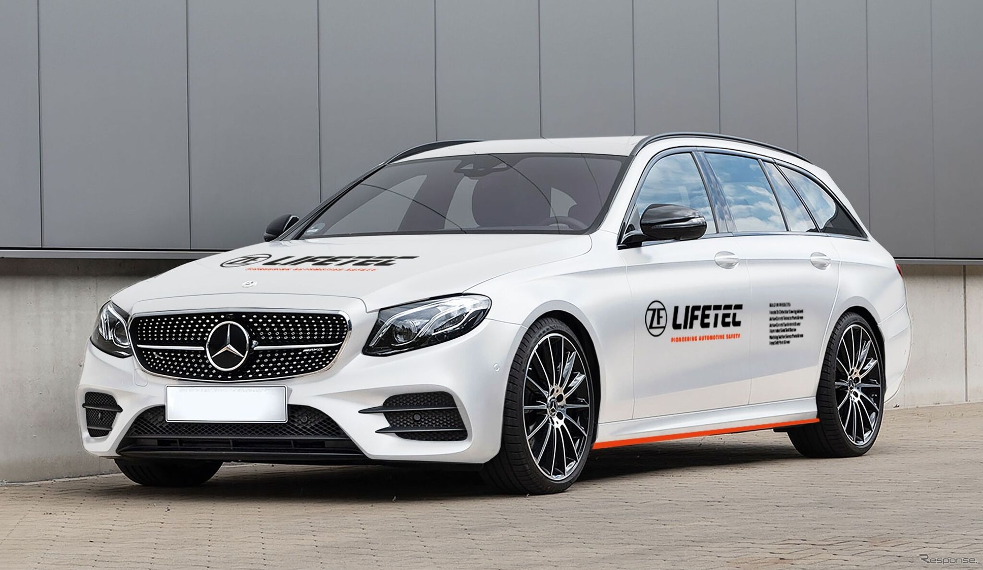 ZF Liftech показала в Барселоне «умную» систему безопасности: подушки и ремни сами подстраиваются под каждого пассажира