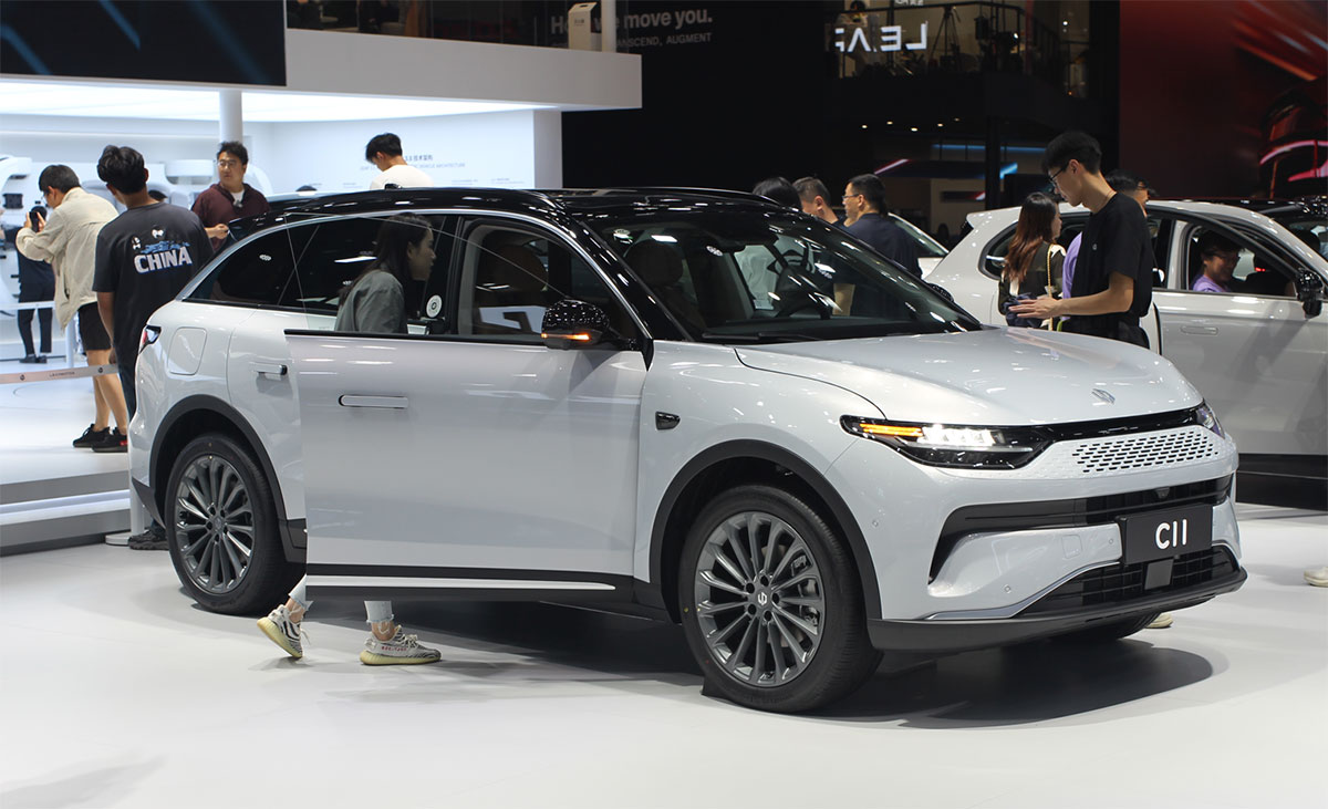 Основатель Leapmotor и его команда вложили 26,4 млн долларов в акции компании, усилив контроль и уверенность в будущем