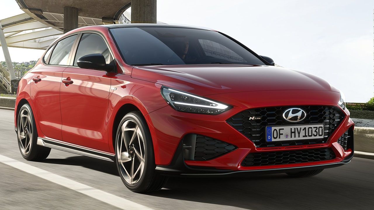 Hyundai i30 Fastback N Line: стильный спорткупе с богатым оснащением и скидкой 570 тысяч рублей