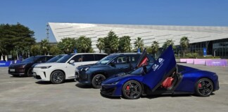 Пять китайских новинок GAC и Hyptec на закрытом тест-драйве: суперкар за 18 млн и кроссоверы будущего
