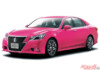 «Шокирующий розовый: как Toyota Crown ReBORN PINK перевернула представление о роскошных седанах Японии»