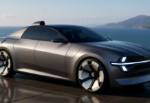 Skoda показала футуристический электроседан 100: взгляд в прошлое и вызов Superb