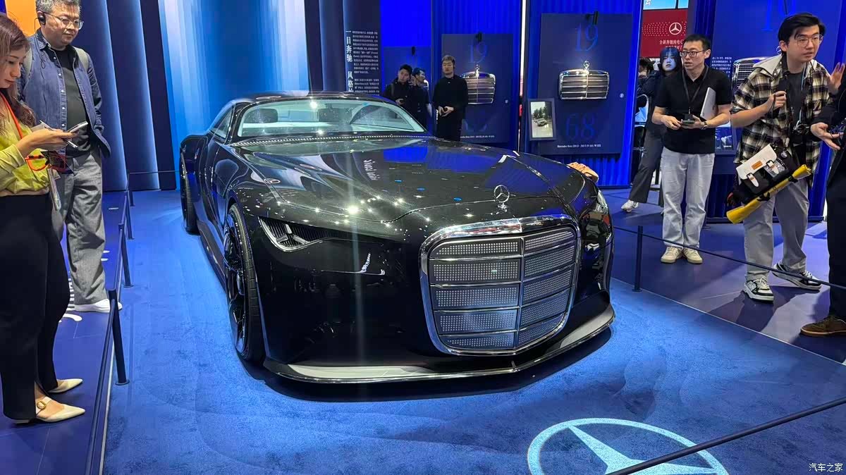 Mercedes-Benz Vision Iconic: дебют стильного концепта с новым ДНК дизайна на автосалоне в Гуанчжоу