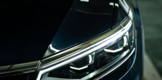 Гаишник предупредил о последствиях отказа от ближнего света днем