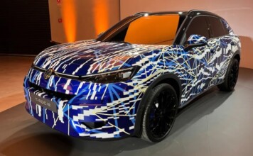 Volkswagen T-Roc R получит 328-сильный мотор и режим дрифта: первые детали о самом мощном кроссовере марки