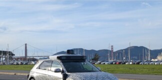 Hyundai IONIQ 5 с автопилотом Waymo выходит на дороги США: старт ручных испытаний новой эры мобильности