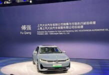 Гибридный Volkswagen Passat ePRO дебютировал в Гуанчжоу: лаконичный дизайн и новая силовая установка