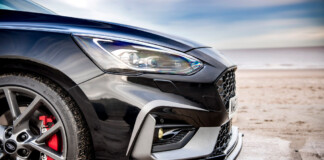 Водителям рассказали секрет самой правильной накачки автомобильных шин