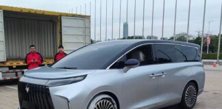 Arcfox готовит электрический MPV N80KS с автопилотом: первые фото новинки перед дебютом в Гуанчжоу