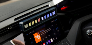 Водителей призвали не включать рециркуляцию воздуха в машине в дождь: к чему это приводит?