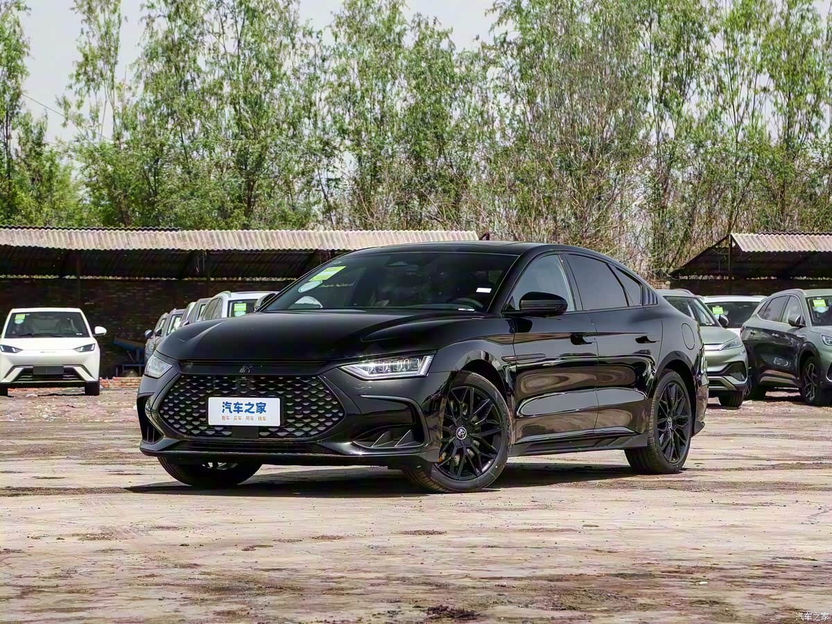 BYD Han Glory Edition и God of War Edition получили крупное OTA-обновление: новые функции и важные нюансы установки