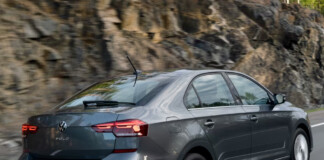 Почему китайские Toyota и Volkswagen уступают российским: в дилерском центре все разъяснили