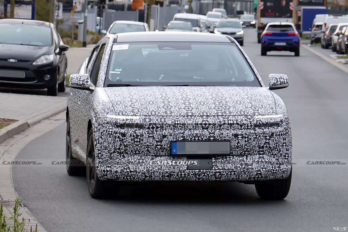 Hyundai IONIQ 3 впервые засветился на «шпионских» фото: серийный электрокроссовер готовят к дебюту в 2026 году