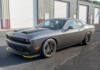 Практически новый Dodge Challenger Hellcat ушел с молотка за бесценок: рынок мускул-каров трещит по швам