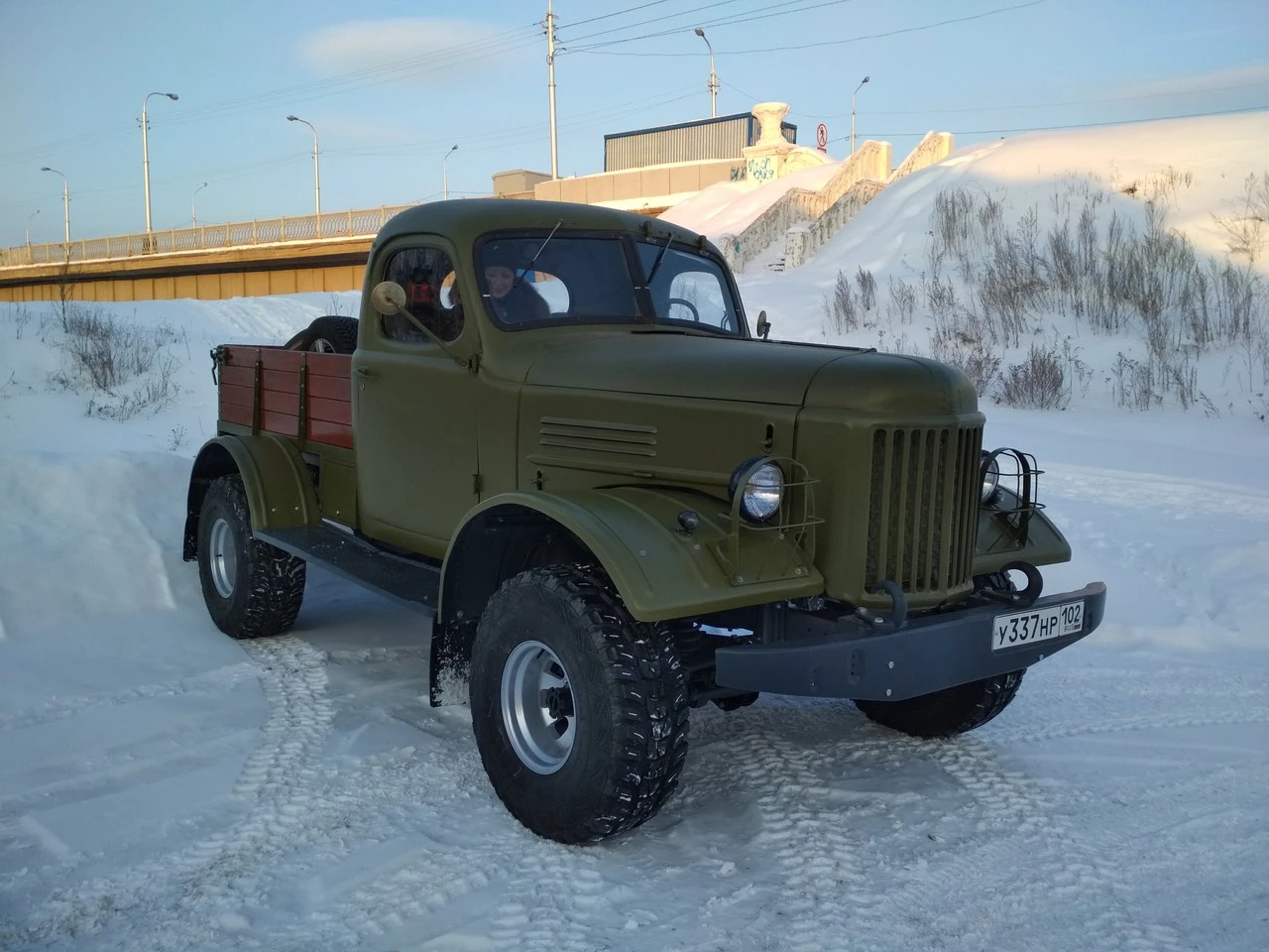 В России еще такого не делали: парни из Уфы преобразили ЗИЛ-157 до неузнаваемости