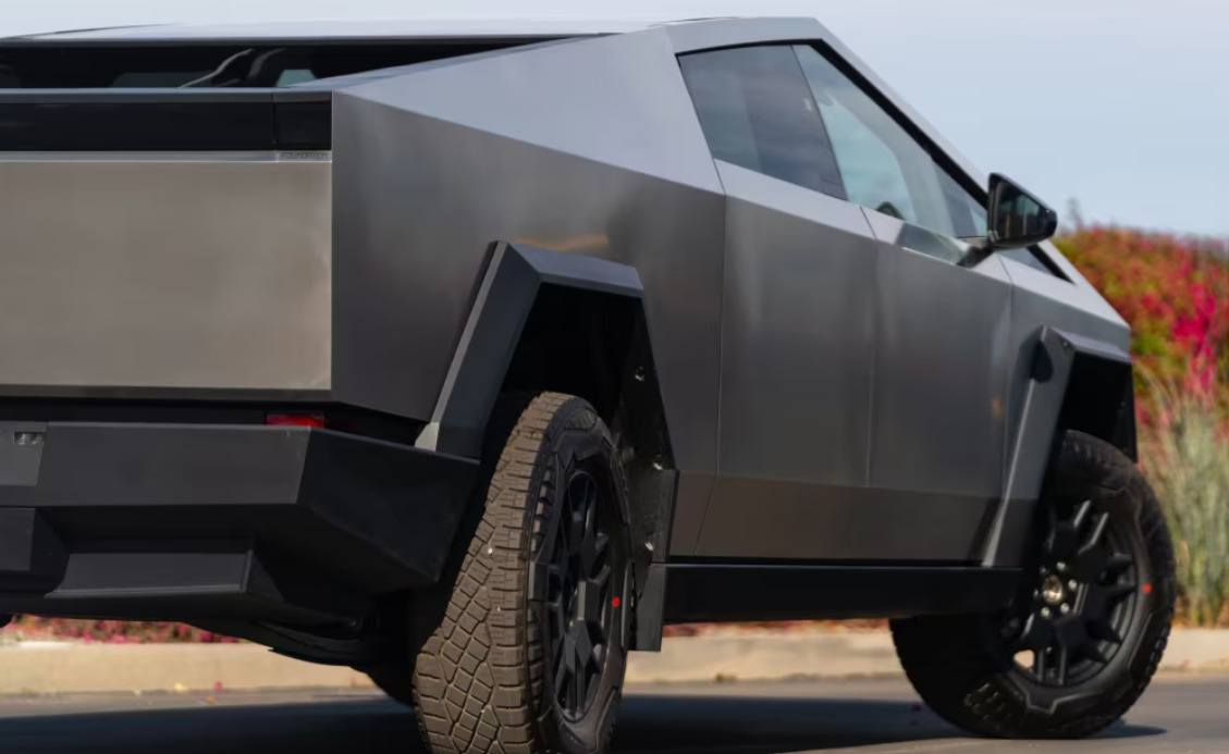 Слесарь рассказал, почему на рынке нет автомобилей с кузовом из нержавейки