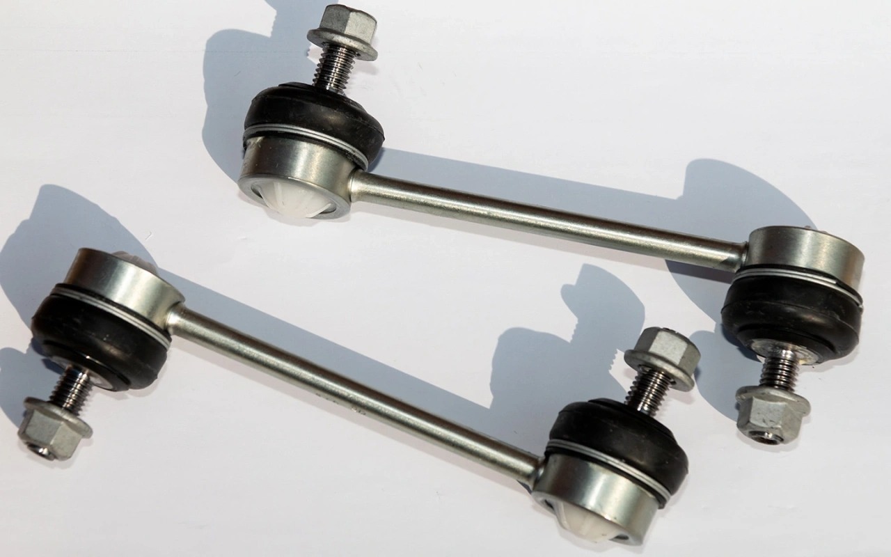 Эксперты объяснили, когда пора менять стойки стабилизатора и как сделать это самому без сход-развала