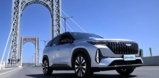 Названы самые популярные бензиновые кроссоверы Китая: Geely Monjaro, Atlas и Toyota RAV4 лидируют в 2025 году