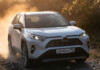 В дилерском центре раскрыли все преимущества российской Toyota RAV4 перед моделью из КНР