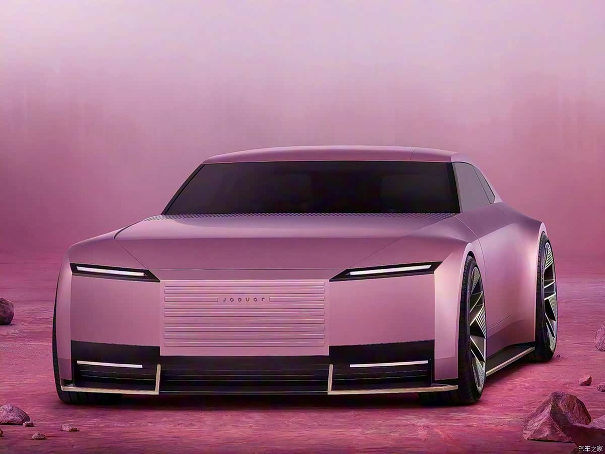 Jaguar Land Rover уволил легендарного дизайнера Джерри Макговерна после провального ребрендинга