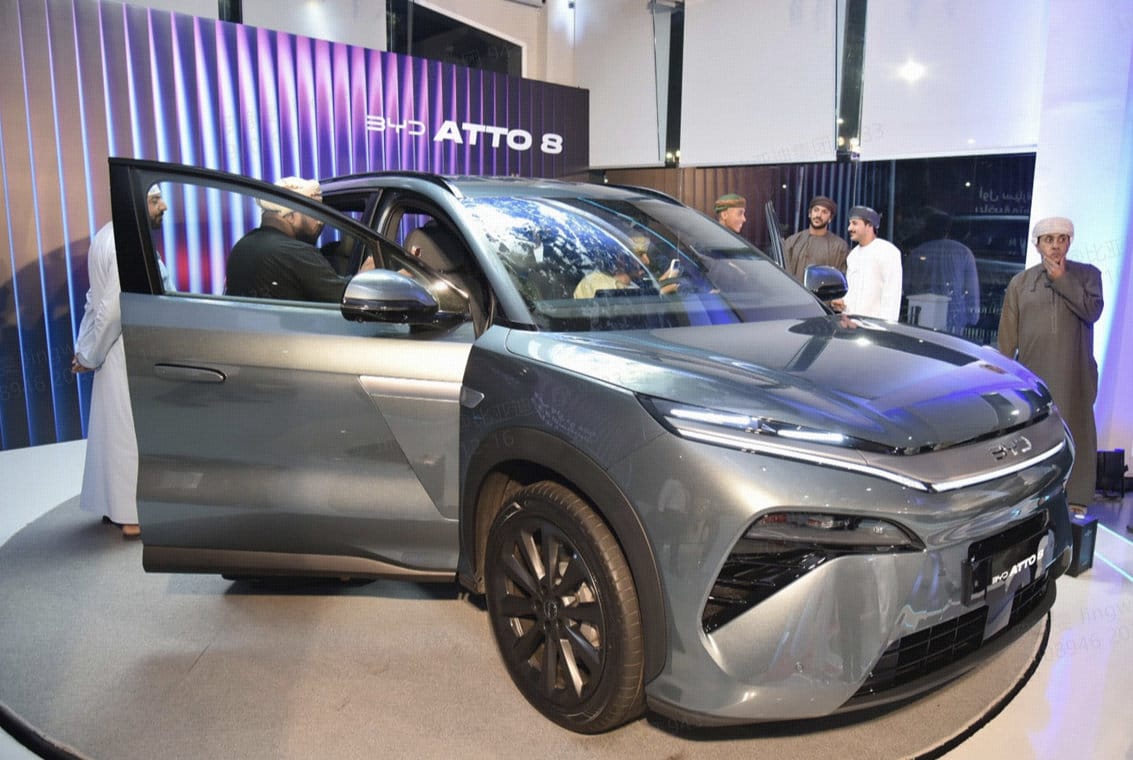BYD вывел на Ближний Восток семиместный кроссовер Atto 8 на базе Tang L: запас хода до 728 км