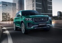 Geely Monjaro Flagship SE: новая версия с адаптивной подвеской и эксклюзивным салоном выходит на рынок России