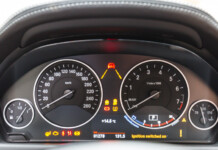 Зачем на спидометрах указывается скорость, до которой автомобиль никогда не разгонится?