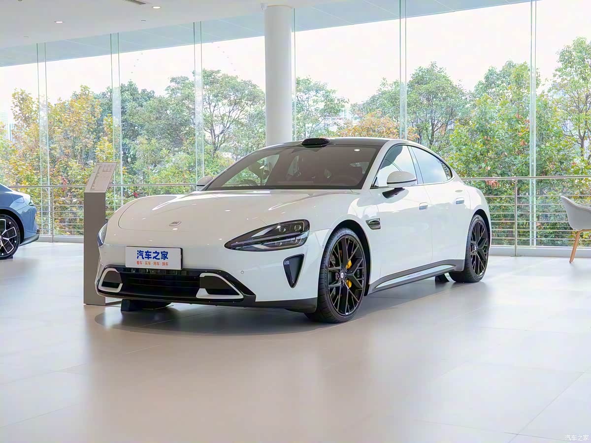 Xiaomi открывает продажи новых и почти новых авто с быстрой доставкой и новогодней субсидией