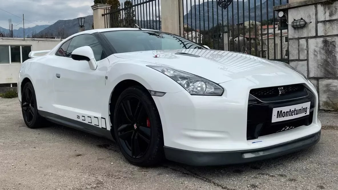 Ford Cougar превратили в копию Nissan GT-R: эффектный обман за 7500 евро ищет нового владельца