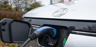 SAIC вложит 2,5 млрд юаней в фонд прямых инвестиций: ставка на твердотельные батареи, чипы и ИИ