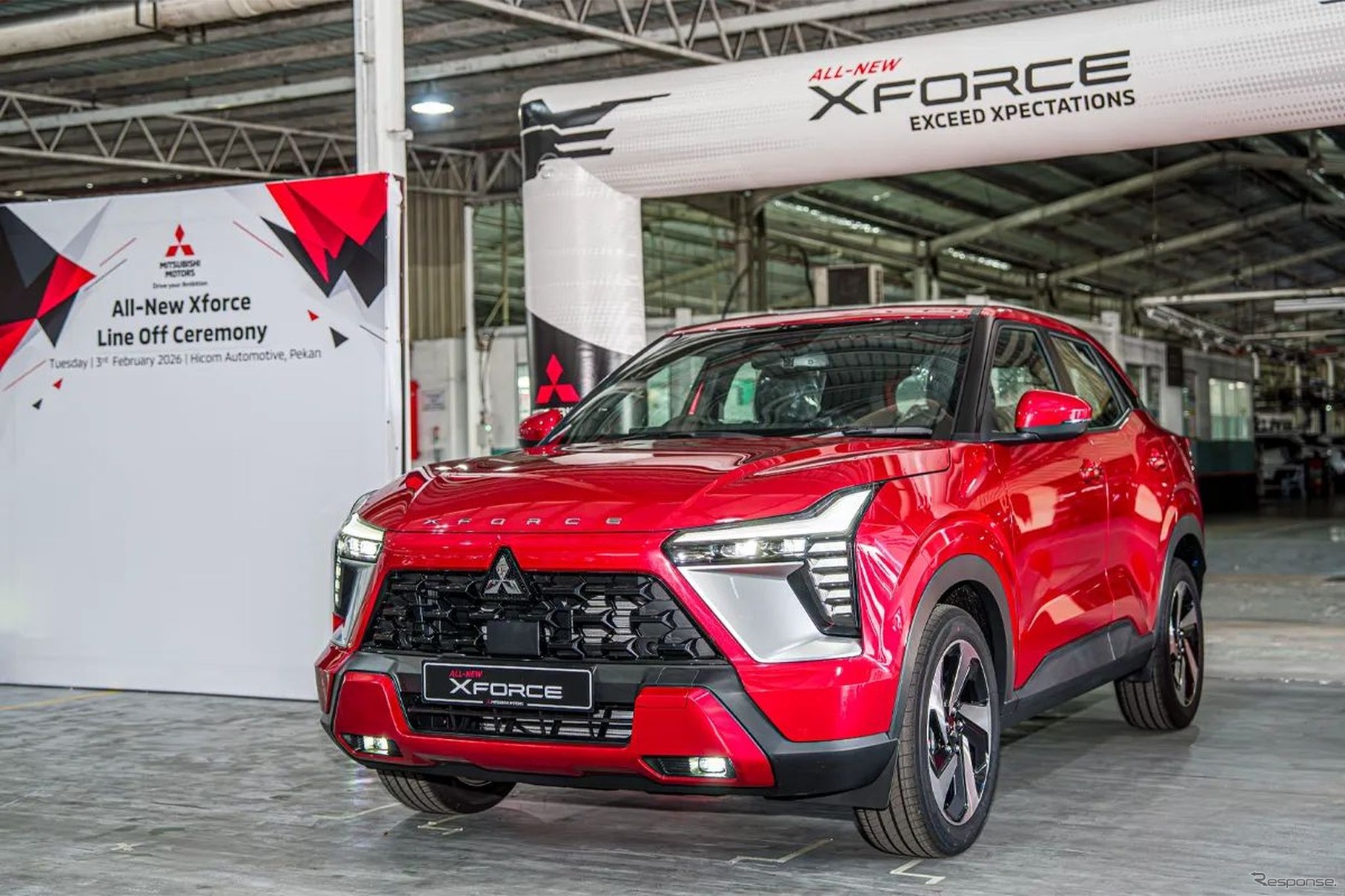 События дня: Mitsubishi X-Force начали собирать в Малайзии, Apple разрешит выводить видео на экран CarPlay, почему нельзя превышать разрешенную скорость