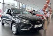Цены на Lada Iskra в Белоруссии утвердили лишь на три месяца: прайс пересмотрят по курсу рубля